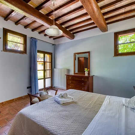Guesthost - Il Casale Dei Gelsi - 7 With Pool & Garden