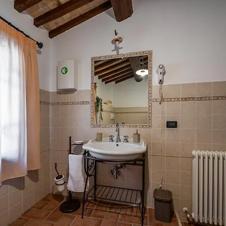 Guesthost - Il Casale Dei Gelsi - 7 With Pool & Garden Apartment San Martino In Campo