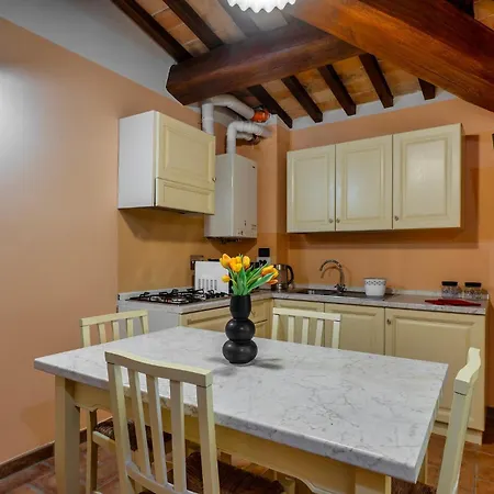 Guesthost - Il Casale Dei Gelsi - 7 With Pool & Garden