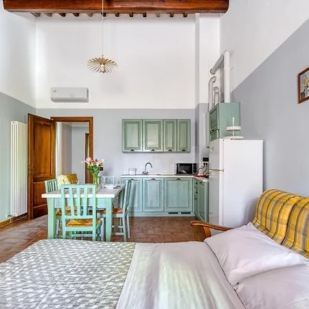 Guesthost - Il Casale Dei Gelsi - 7 With Pool & Garden San Martino In Campo