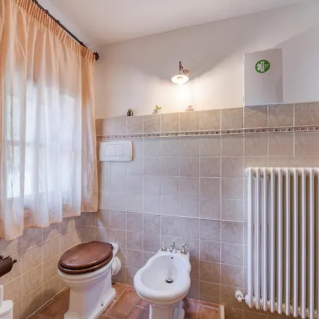 Apartment Guesthost - Il Casale Dei Gelsi - 7 With Pool & Garden