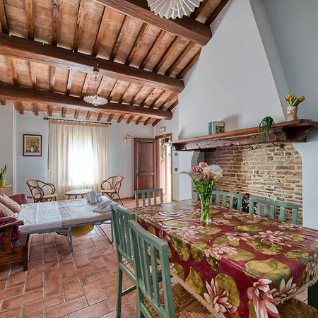 Guesthost - Il Casale Dei Gelsi - 7 With Pool & Garden Apartment San Martino In Campo