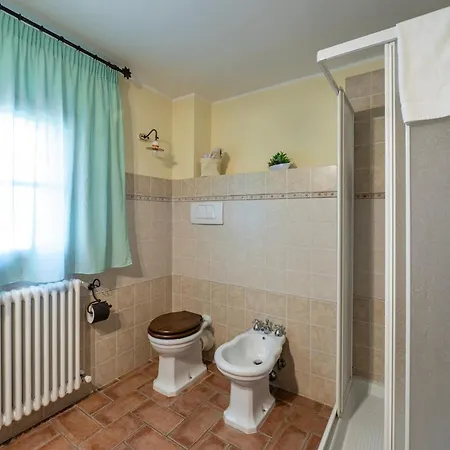 Guesthost - Il Casale Dei Gelsi - 7 With Pool & Garden * San Martino In Campo