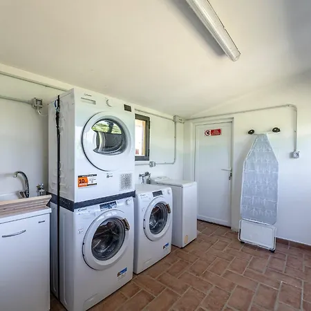 Guesthost - Il Casale Dei Gelsi - 7 With Pool & Garden *